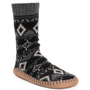 5 for $25 Muk Luks Sock Slippers Size L/XL